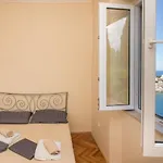 Mj\'S Sea Side Rooms